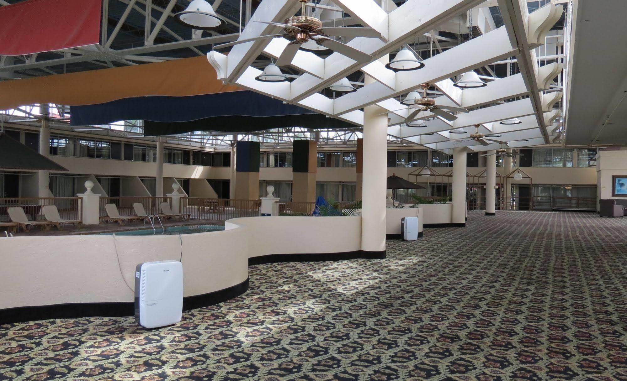 Days Inn By Wyndham Montgomery Near Aum Ngoại thất bức ảnh
